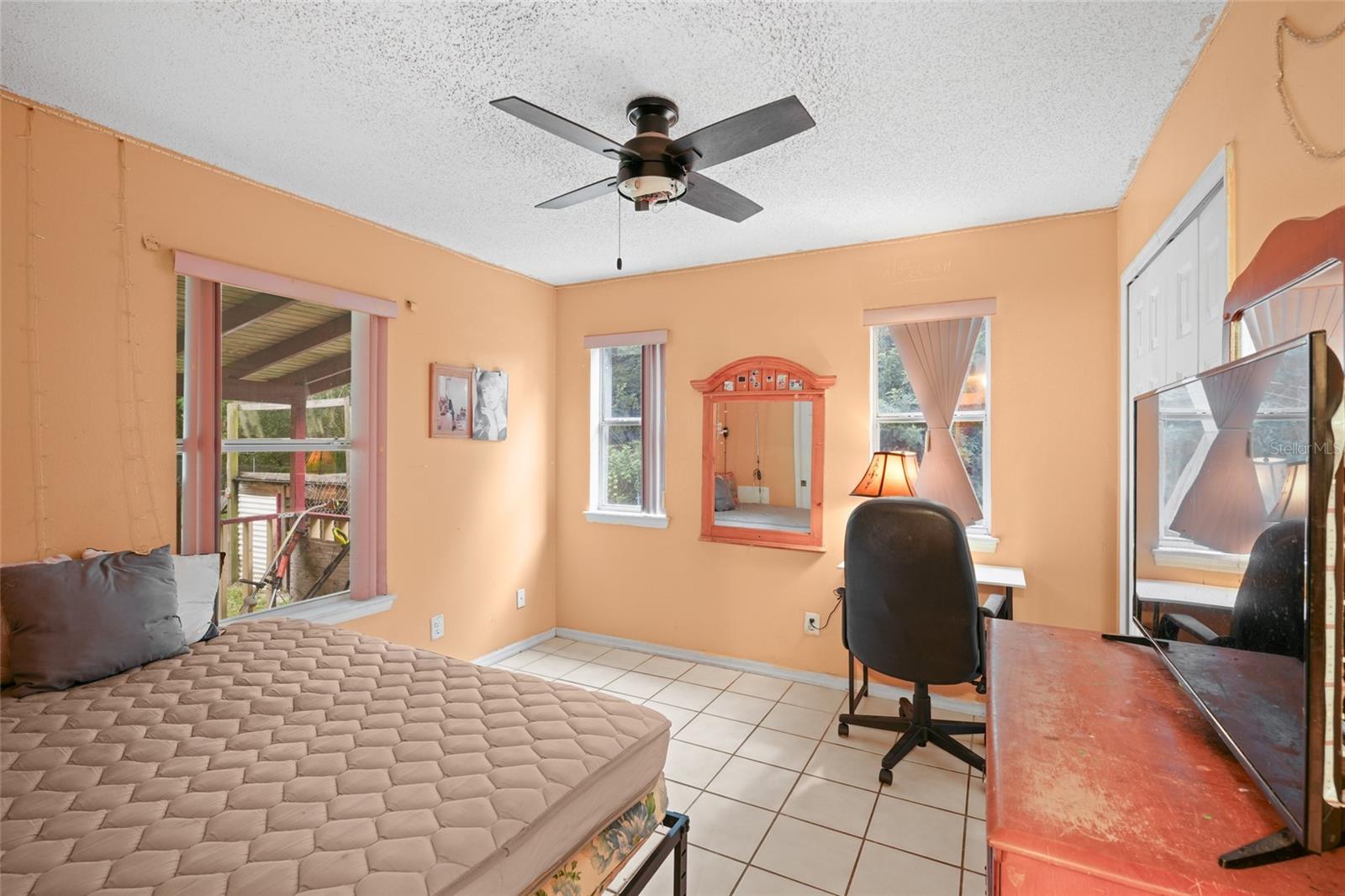 10102 Flowers Ave Property Photo 14