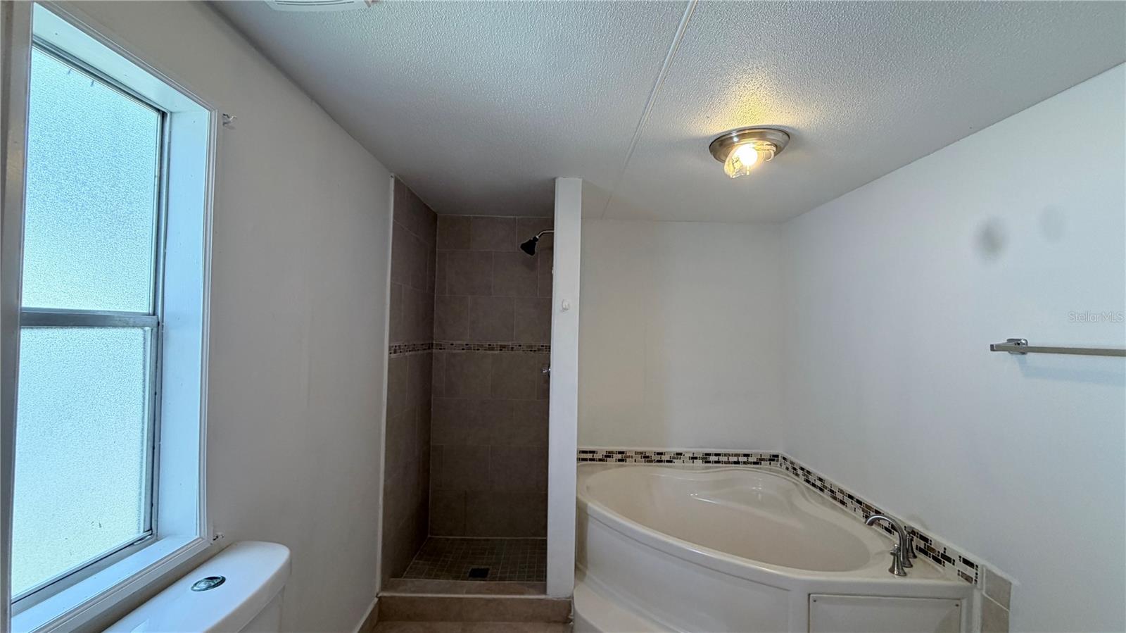 821 Navajo Dr Property Photo 22
