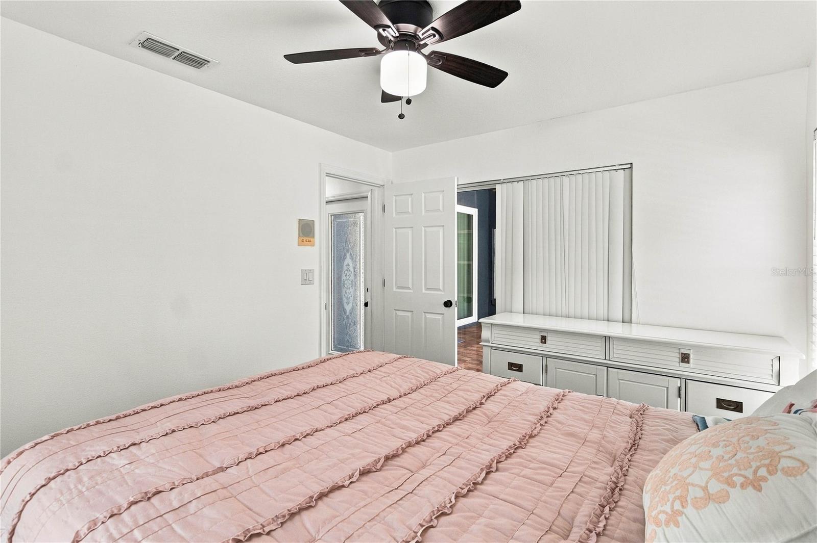 5232 Hammock Cir Property Photo 38
