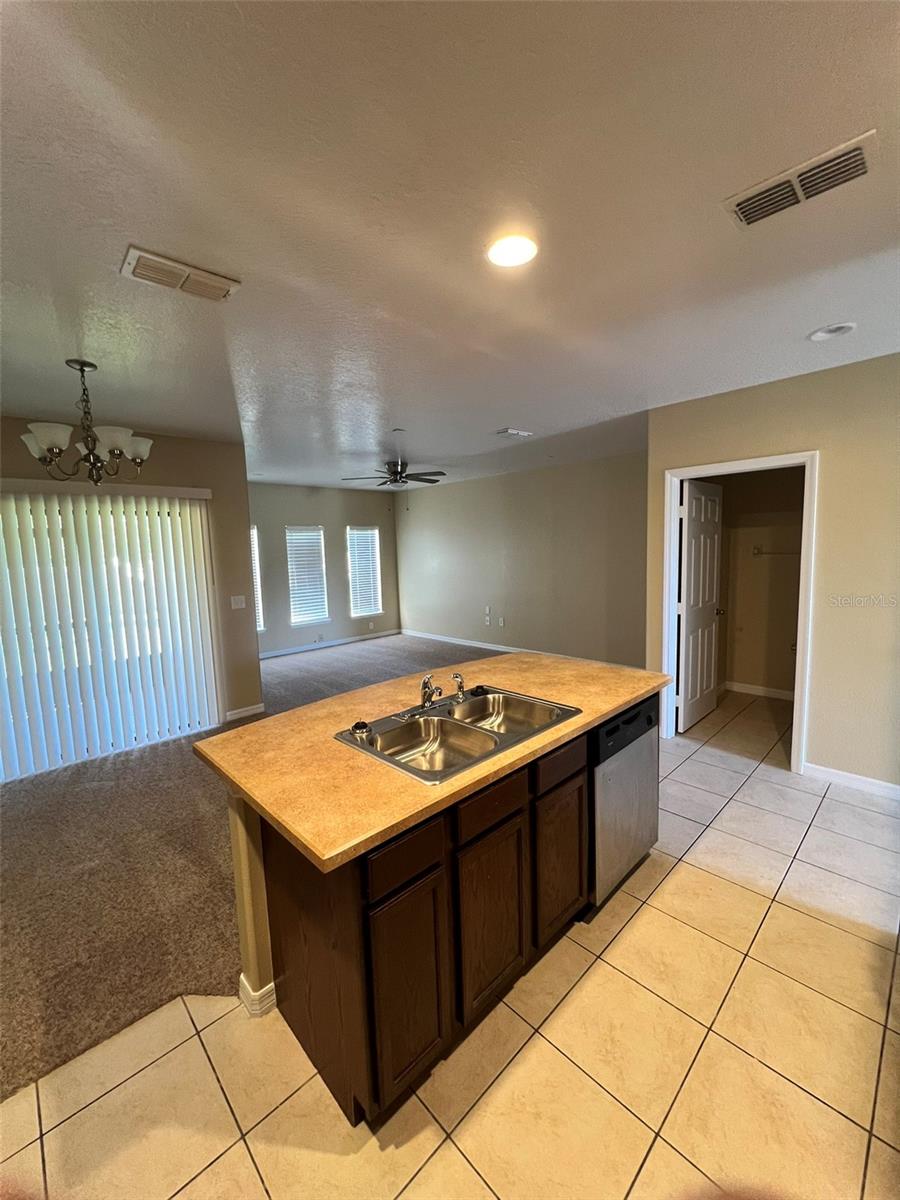 2202 Seven Oaks Dr Property Photo 9