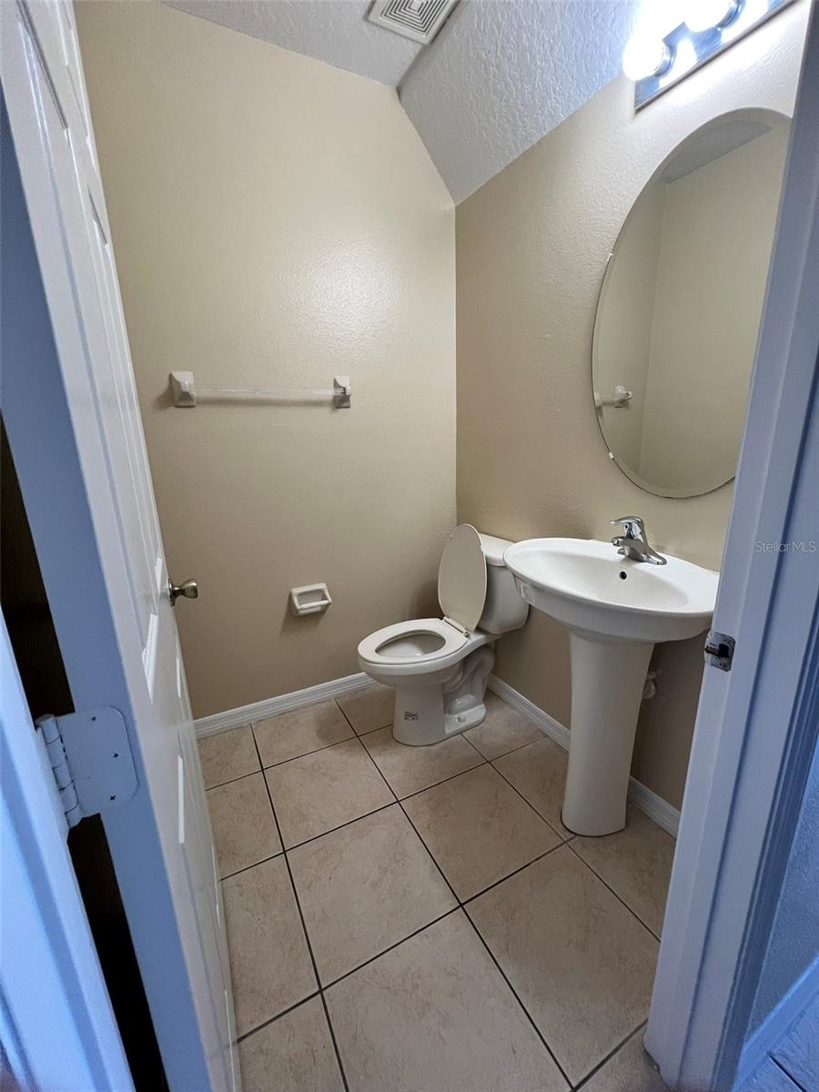 2202 Seven Oaks Dr Property Photo 27