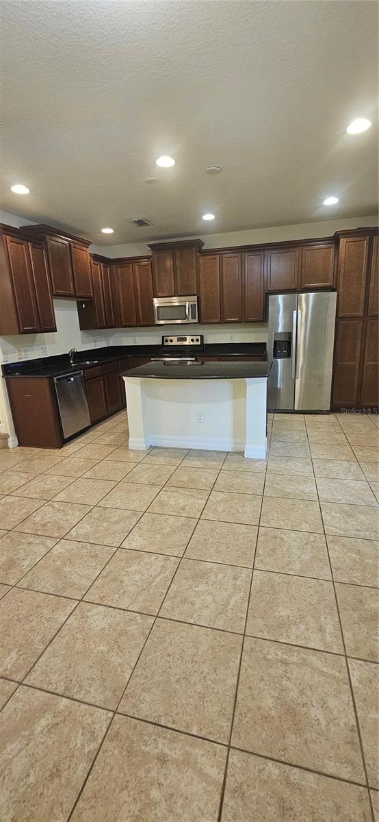 10071 Eagle Creek Center Blvd Property Photo 3