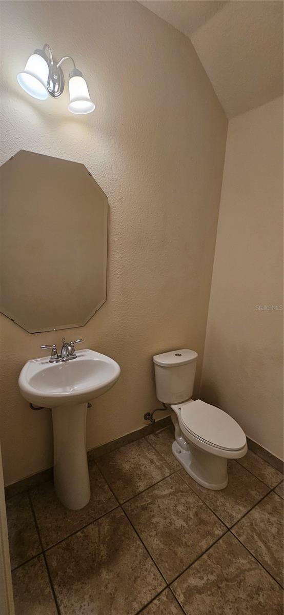 10071 Eagle Creek Center Blvd Property Photo 5
