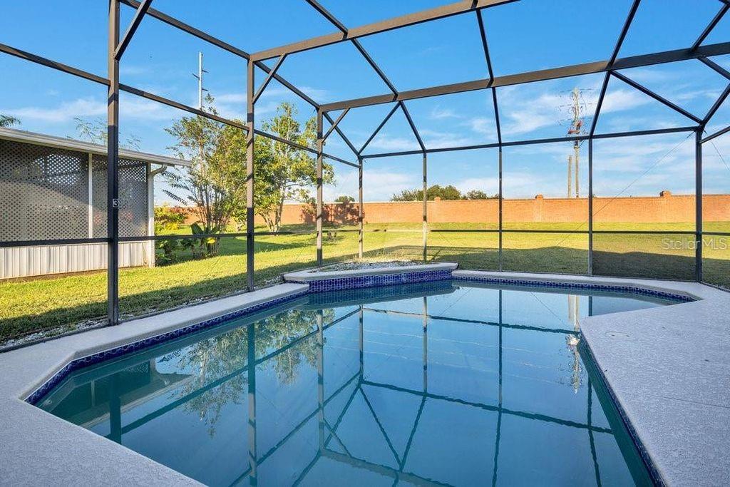 321 Corvina Dr Property Photo 5