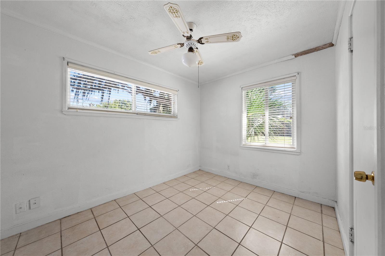 315 Pennsylvania Ave Property Photo 10
