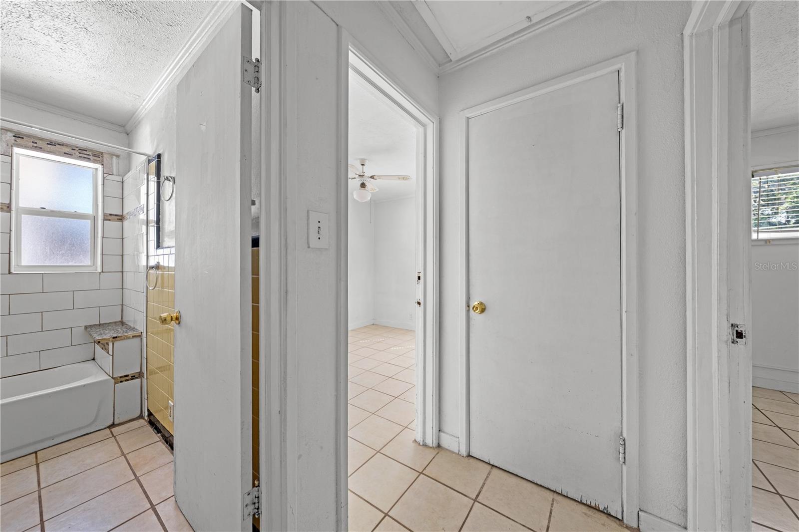 315 Pennsylvania Ave Property Photo 26