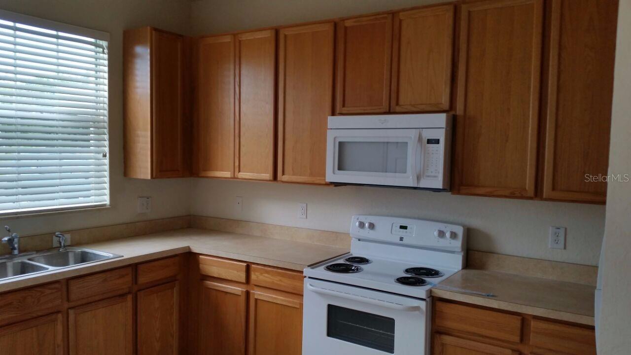 4982 Town Ter N Property Photo 5