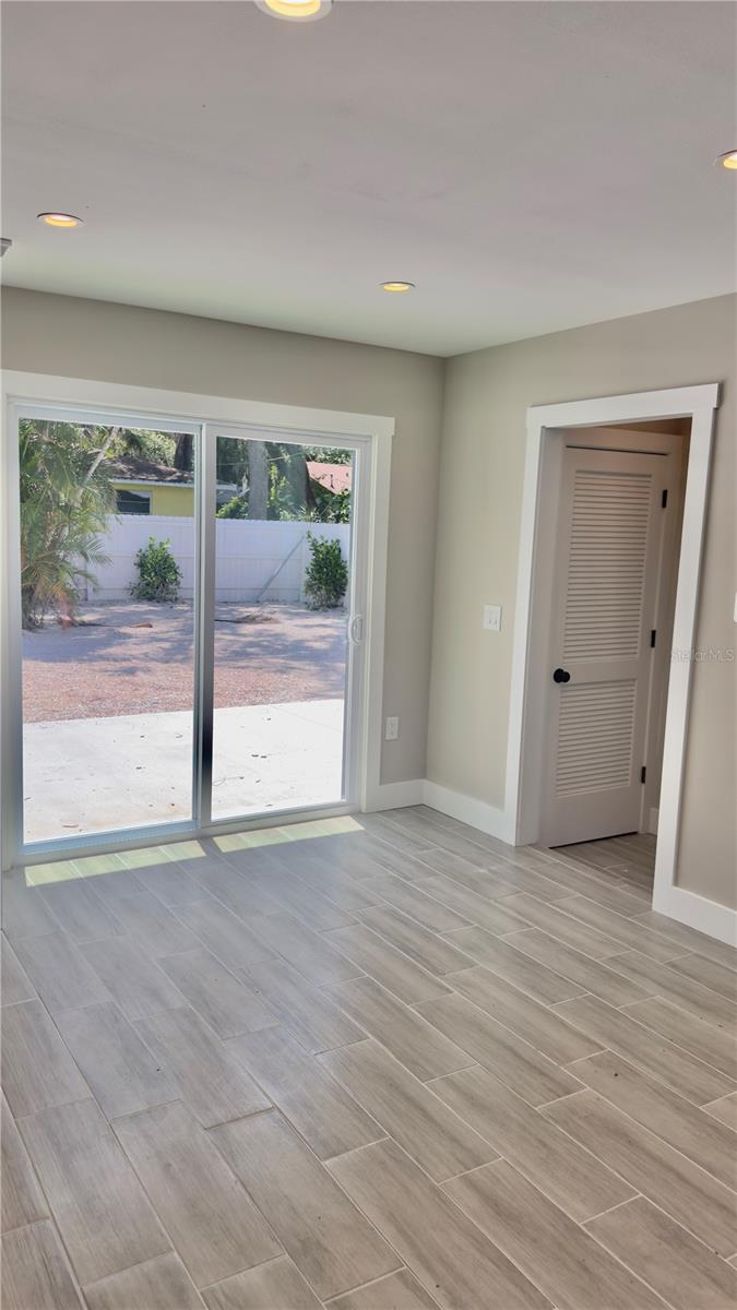 1822 2nd Ave E Property Photo 9