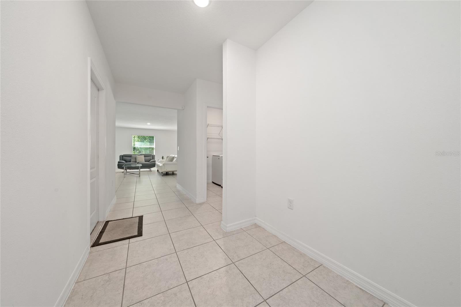151 Flatfish Ct Property Photo 6