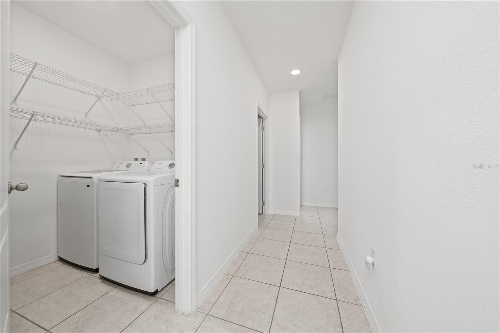 151 Flatfish Ct Property Photo 7