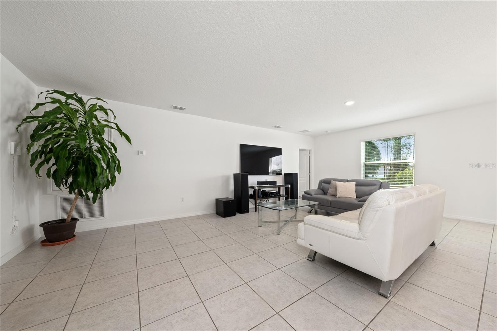 151 Flatfish Ct Property Photo 15