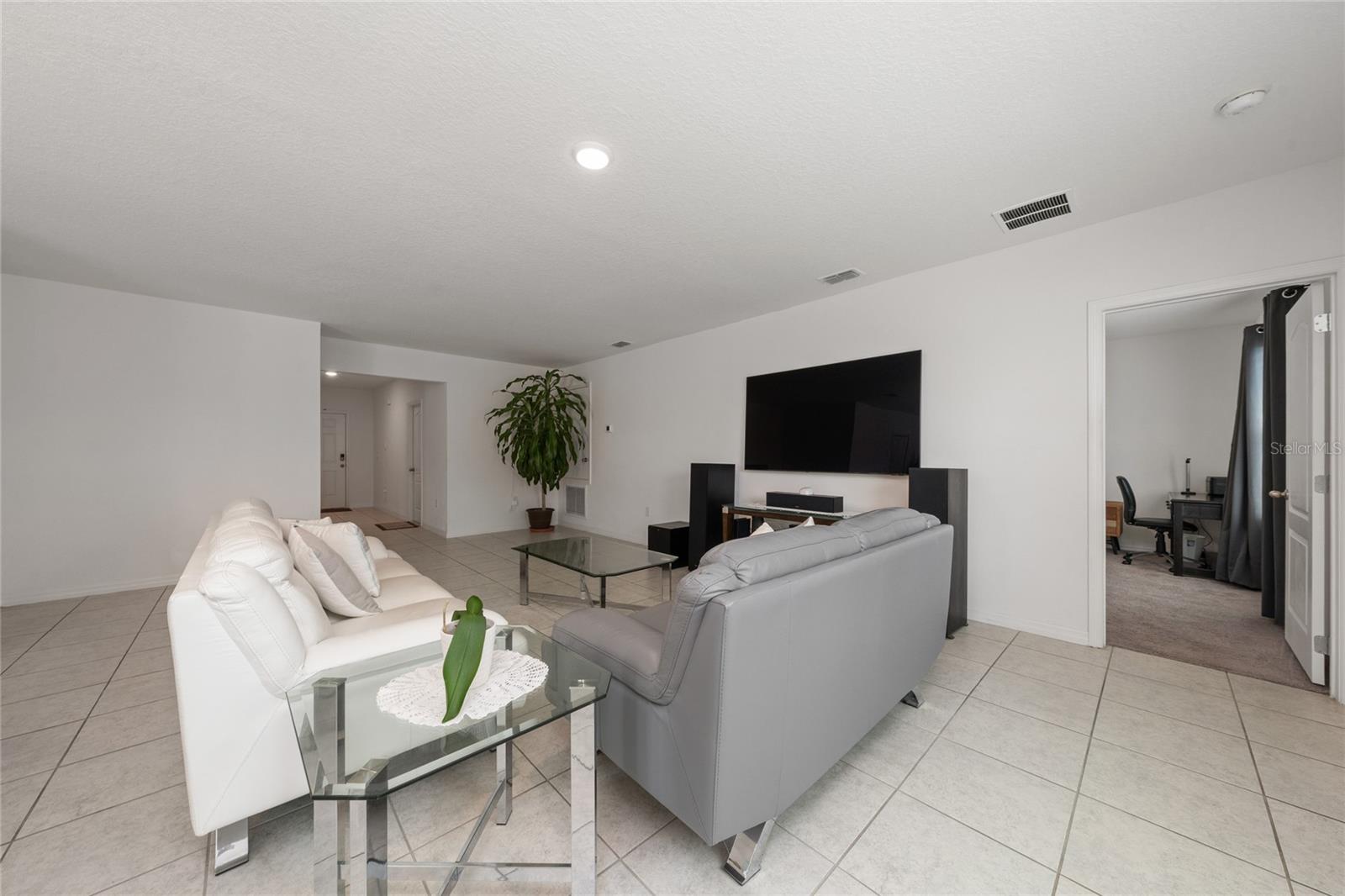 151 Flatfish Ct Property Photo 17