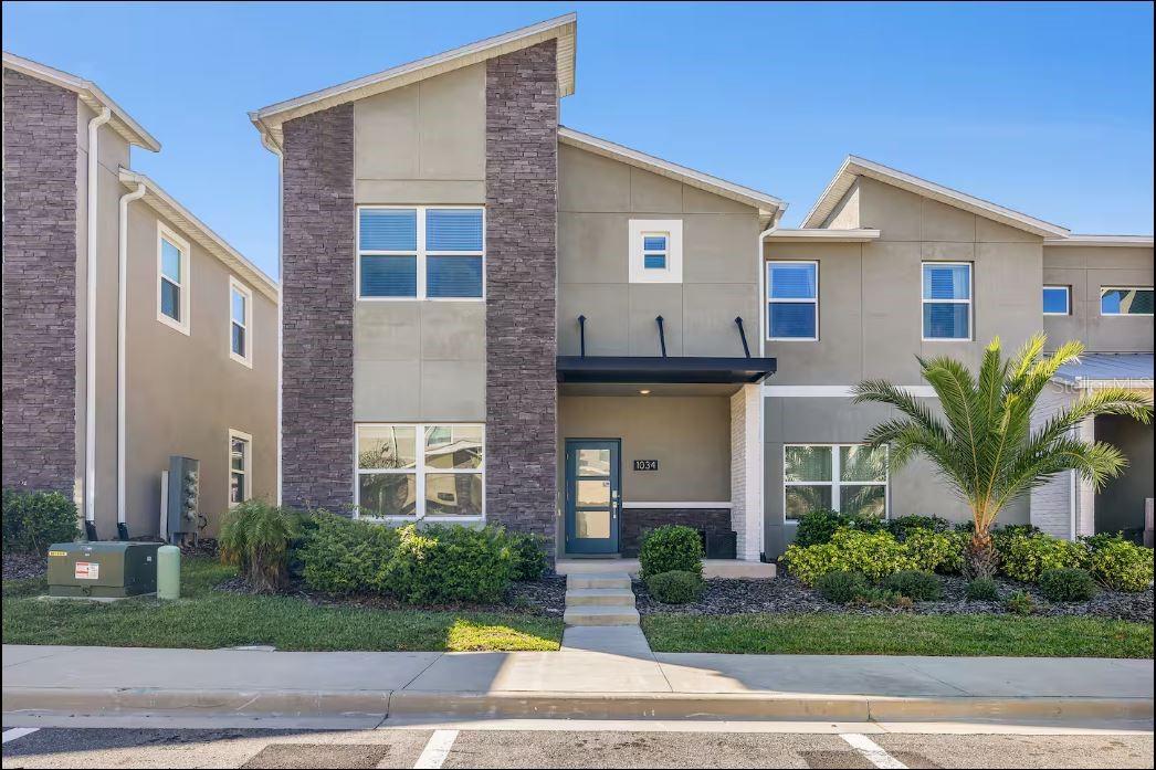 1034 SPLASH SHOT PL Property Photo 1