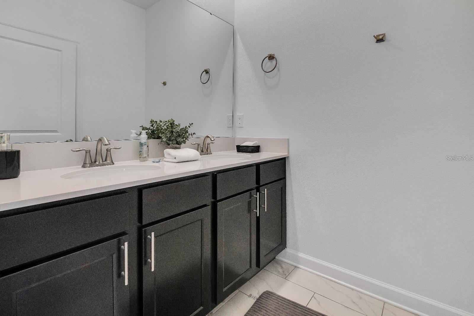 1034 Splash Shot Pl Property Photo 16