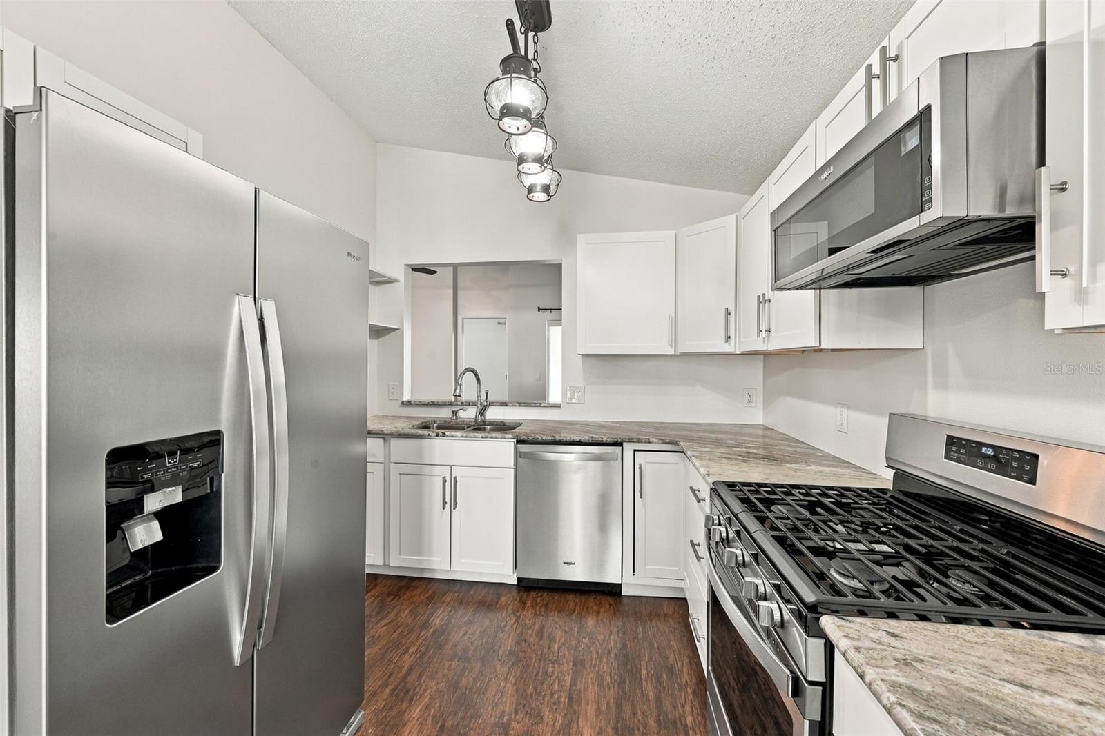 2354 Blue Sapphire Cir Property Photo 8