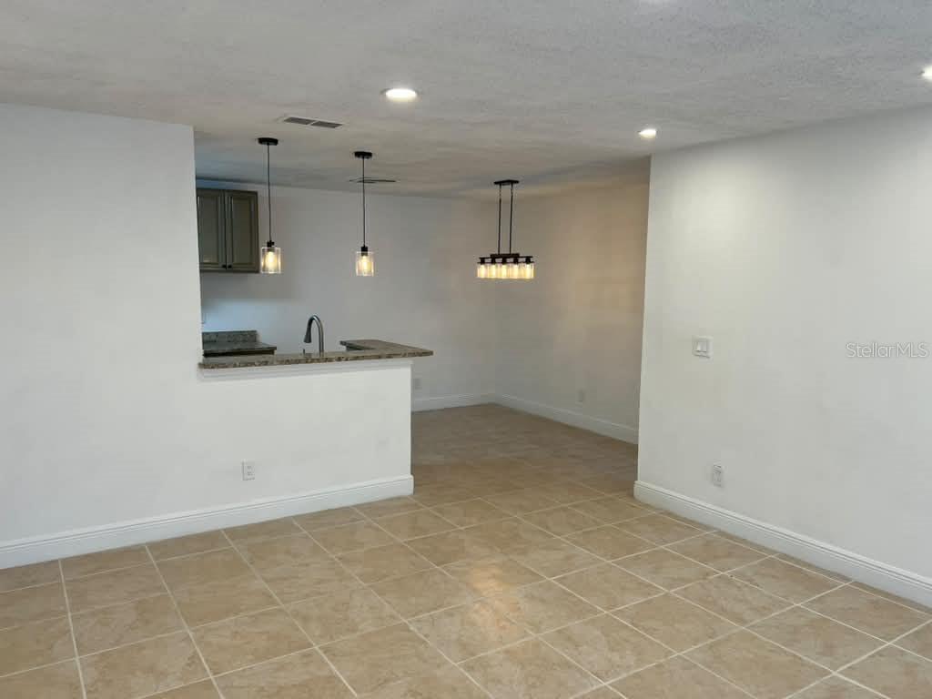 2101 Cascades Blvd #106 Property Photo 1