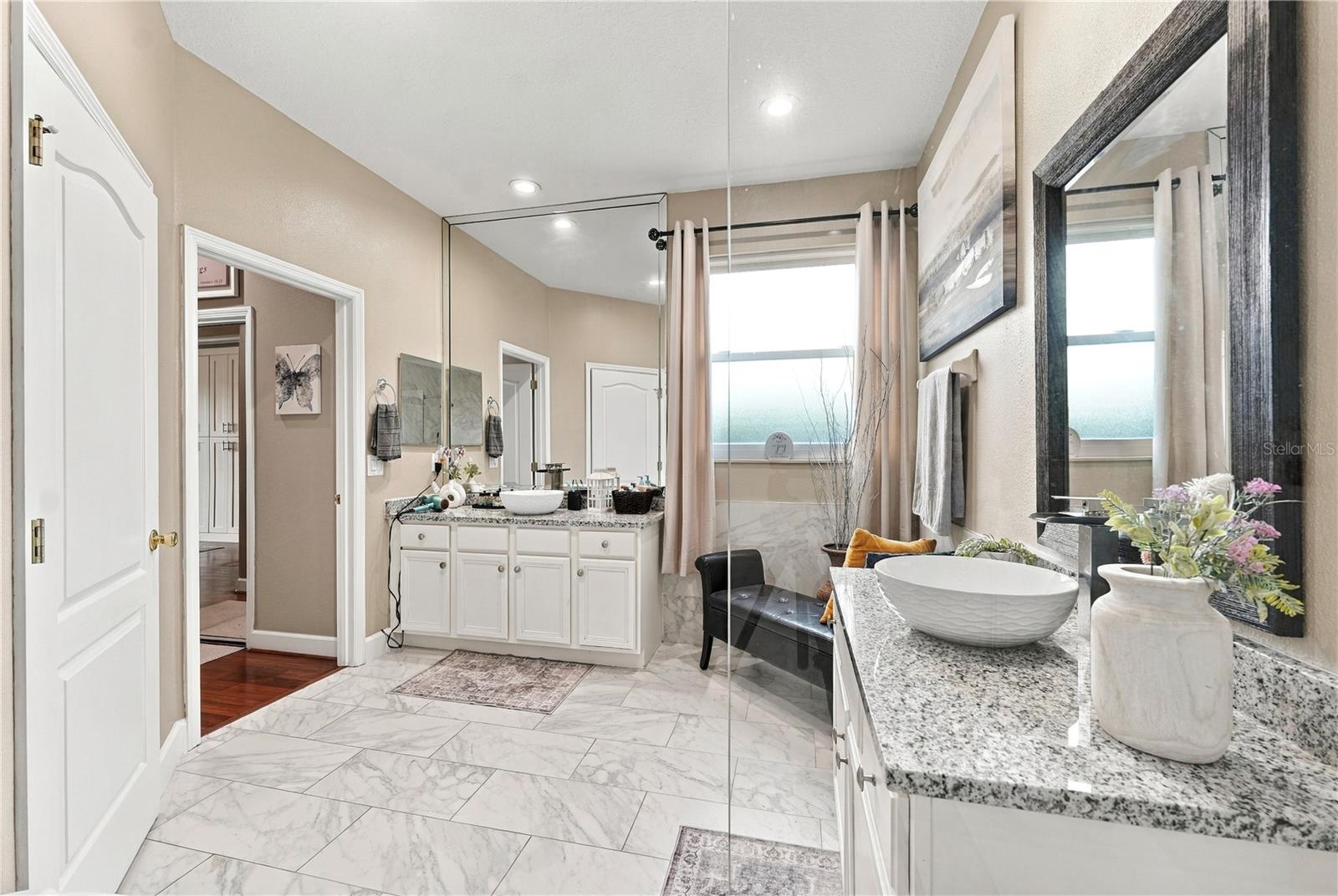 9108 Shadowbrook Trl Property Photo 19