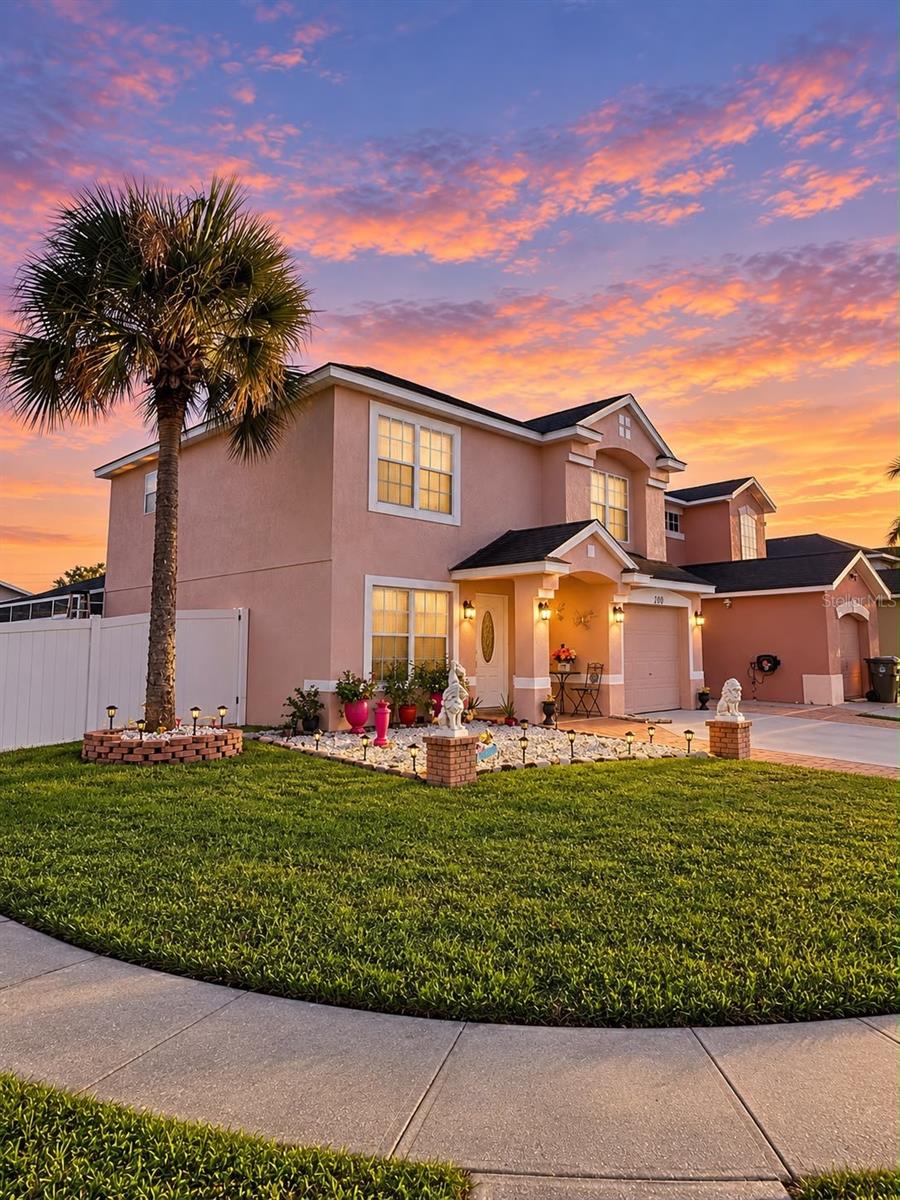 100 Windy Dune Ct Property Photo 2