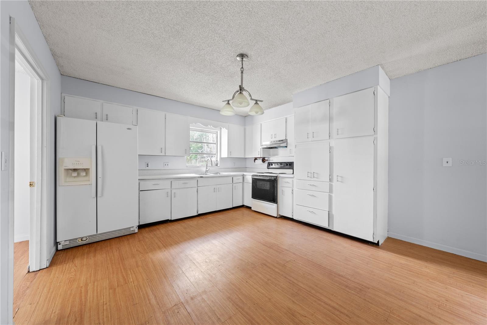 519 Massachusetts Ave Property Photo 32