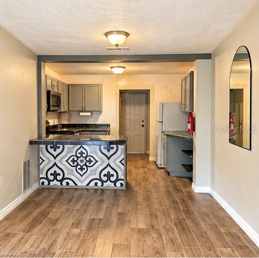 815 South Beach St #815 Property Photo 2