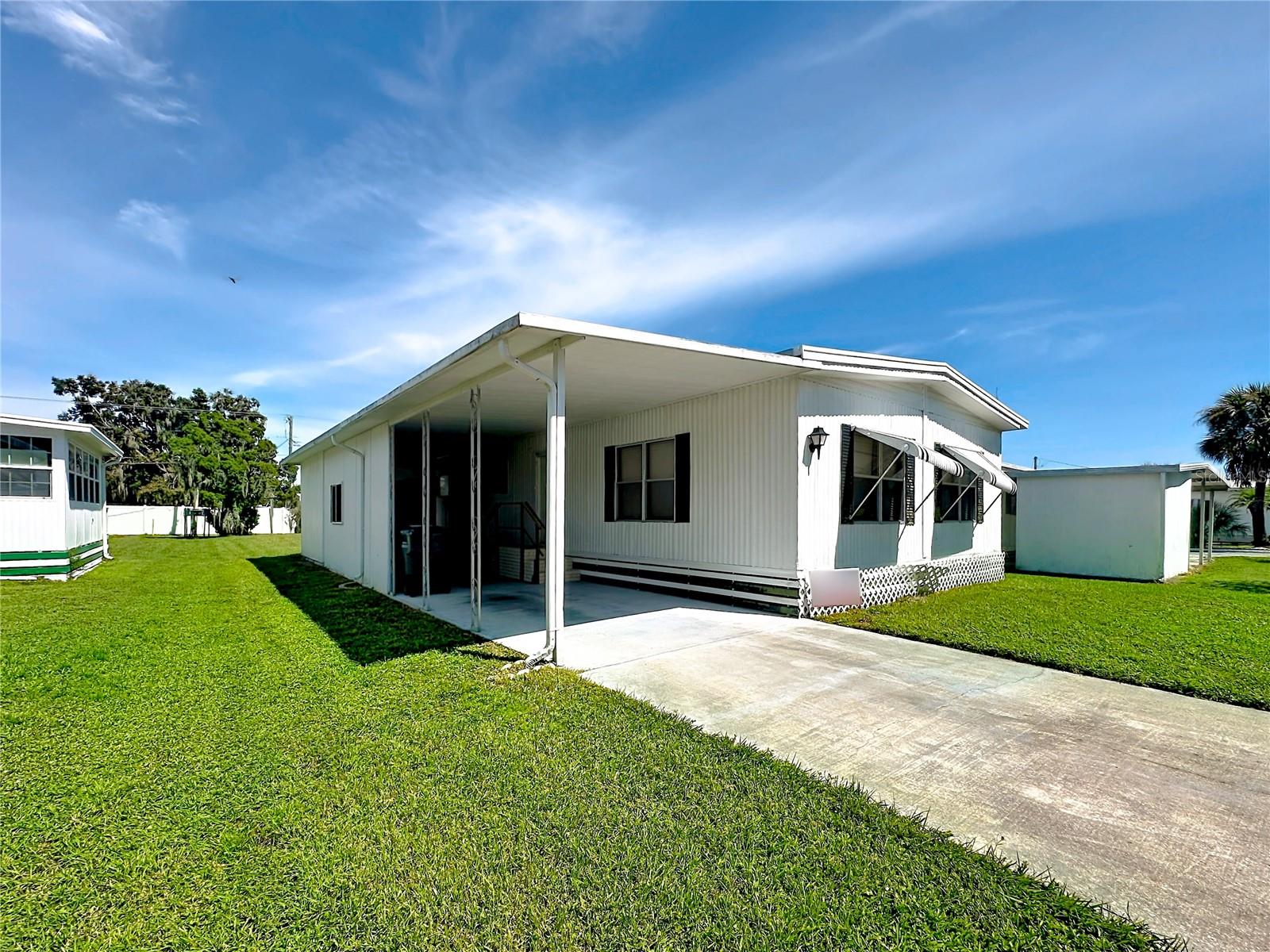 3019 Redbud Ln Property Photo 4