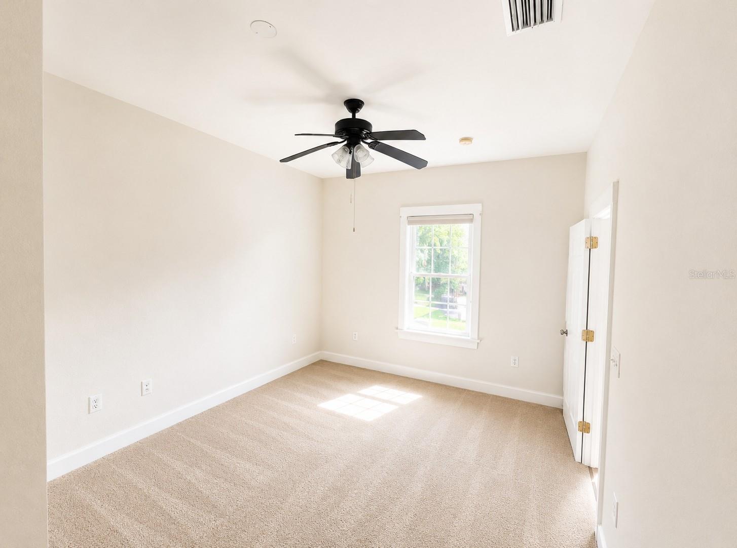 22 S Clyde Ave #4 Property Photo 5