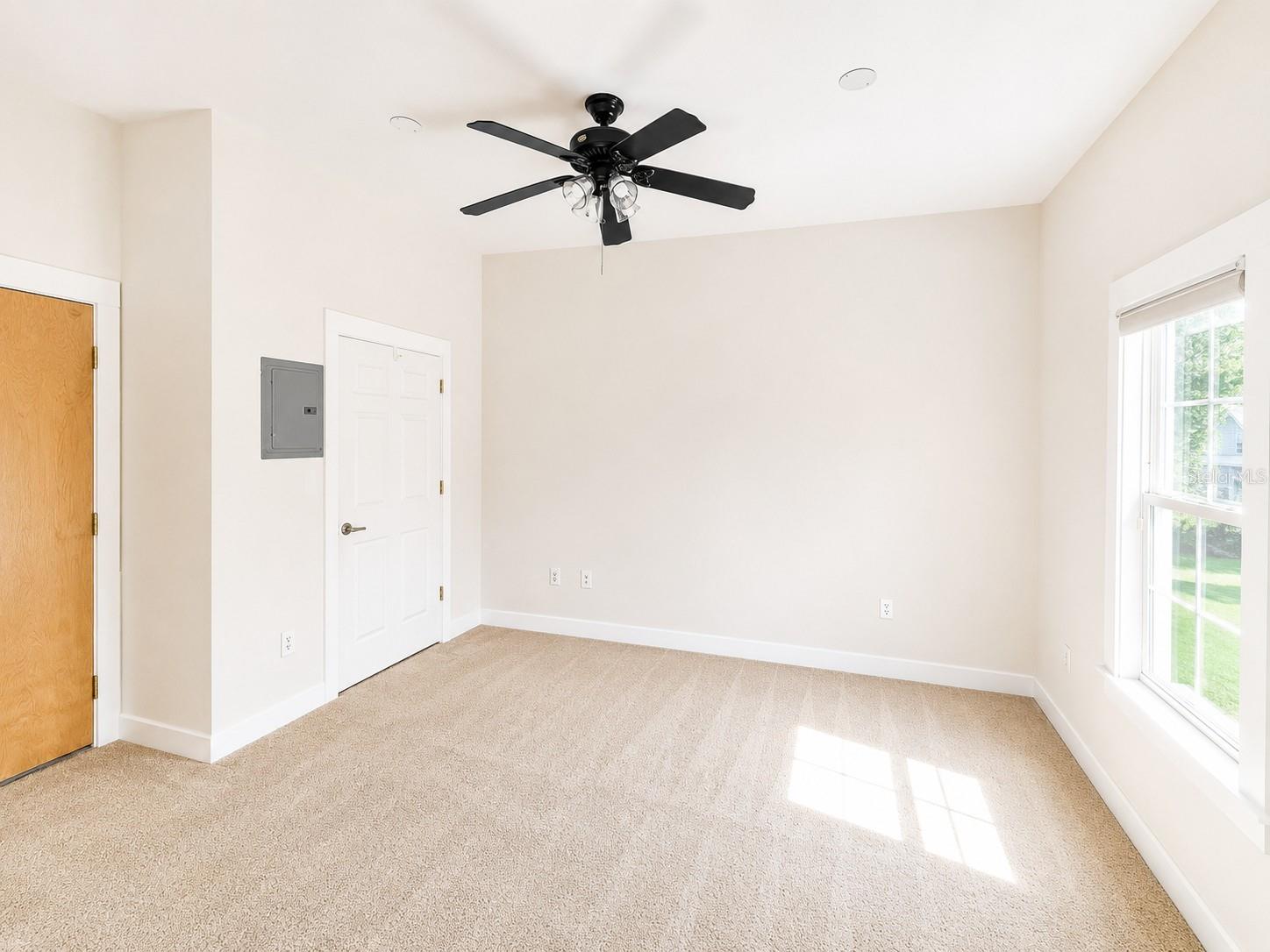 22 S Clyde Ave #4 Property Photo 6