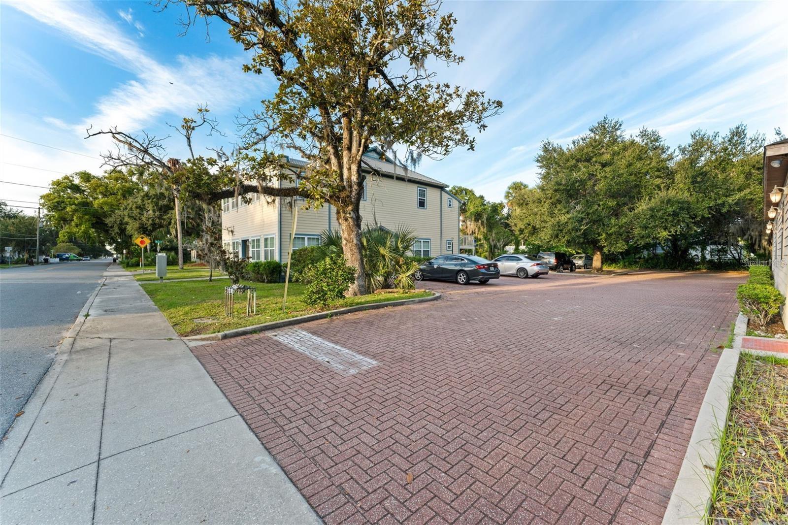 22 S Clyde Ave #4 Property Photo 10