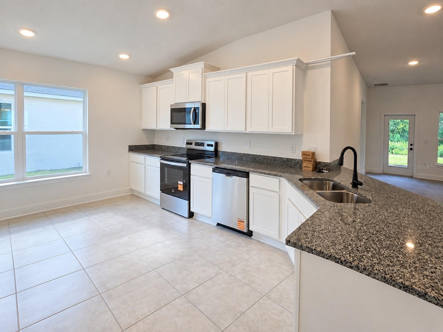 7714 Bent Tree Loop Property Photo 6