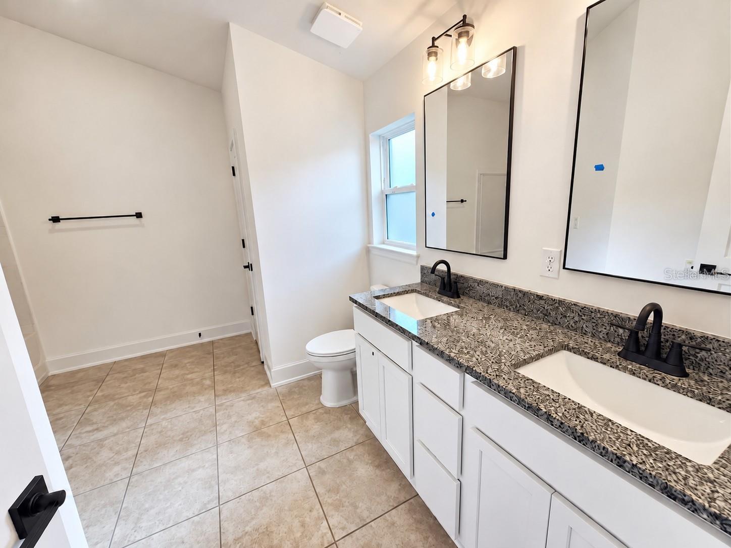 7714 Bent Tree Loop Property Photo 10