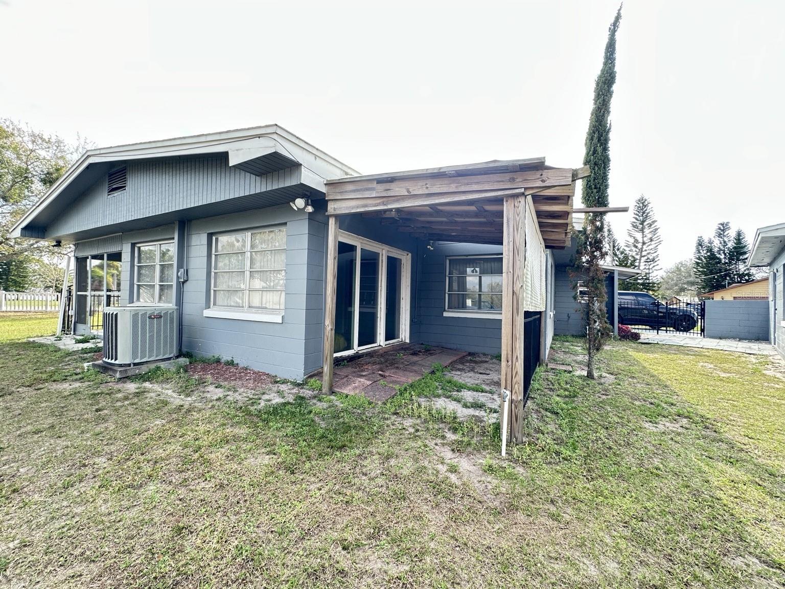 127 Lakeview Dr Property Photo 1