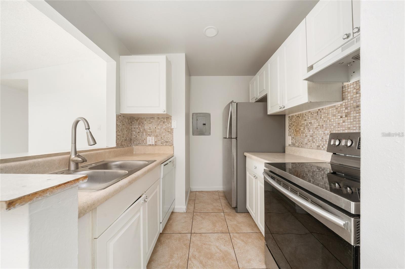 3849 Bay Club Cir #204 Property Photo 6