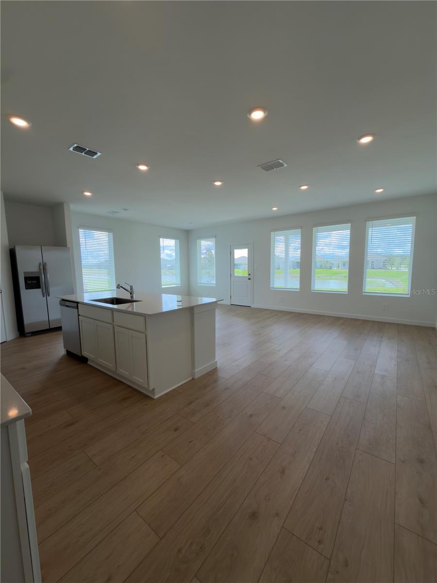 5556 Guava Ct Property Photo 3