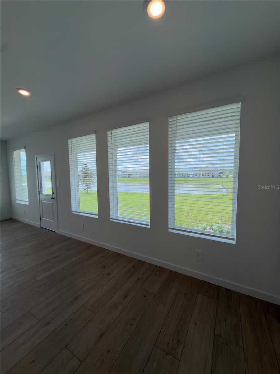 5556 Guava Ct Property Photo 5