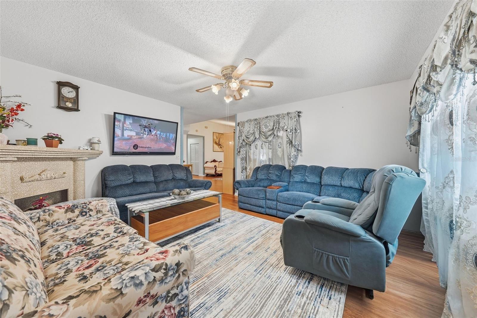 125 Pansy Ct Property Photo 9