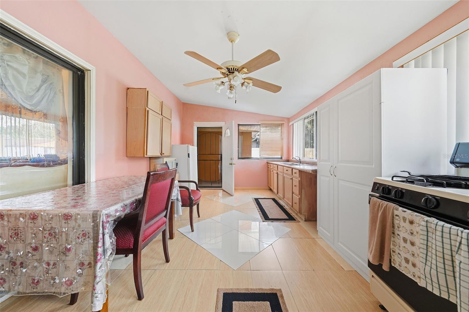 125 Pansy Ct Property Photo 40
