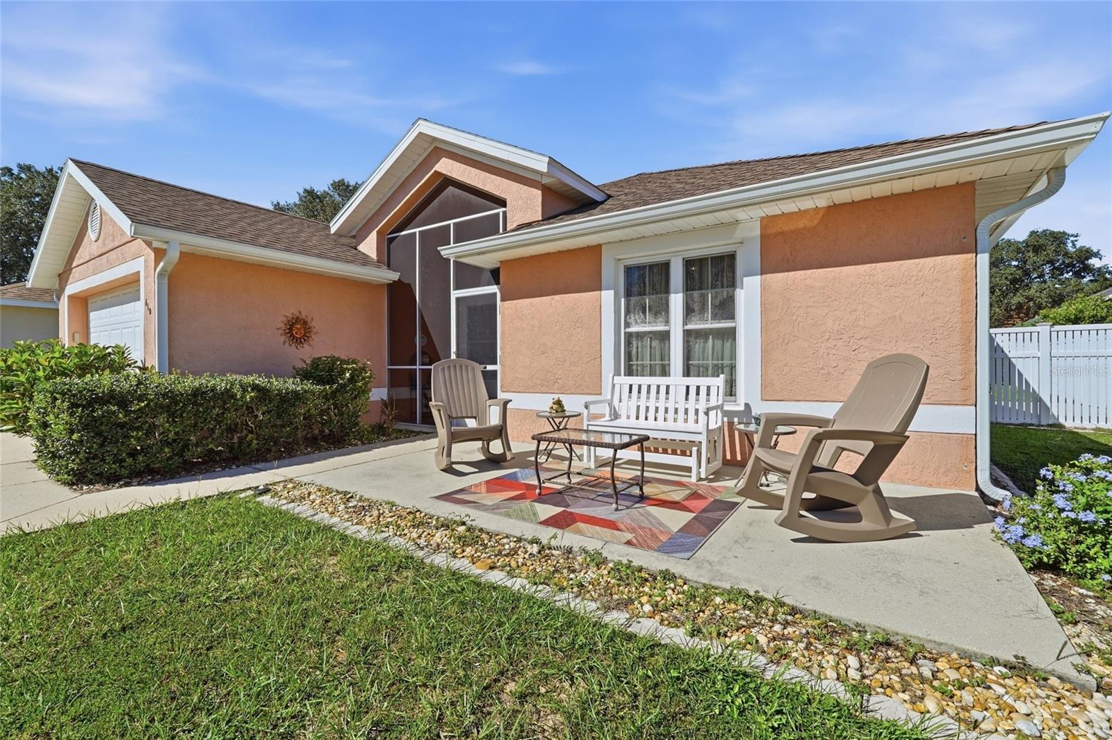 610 Burgoyne Loop Property Photo 4