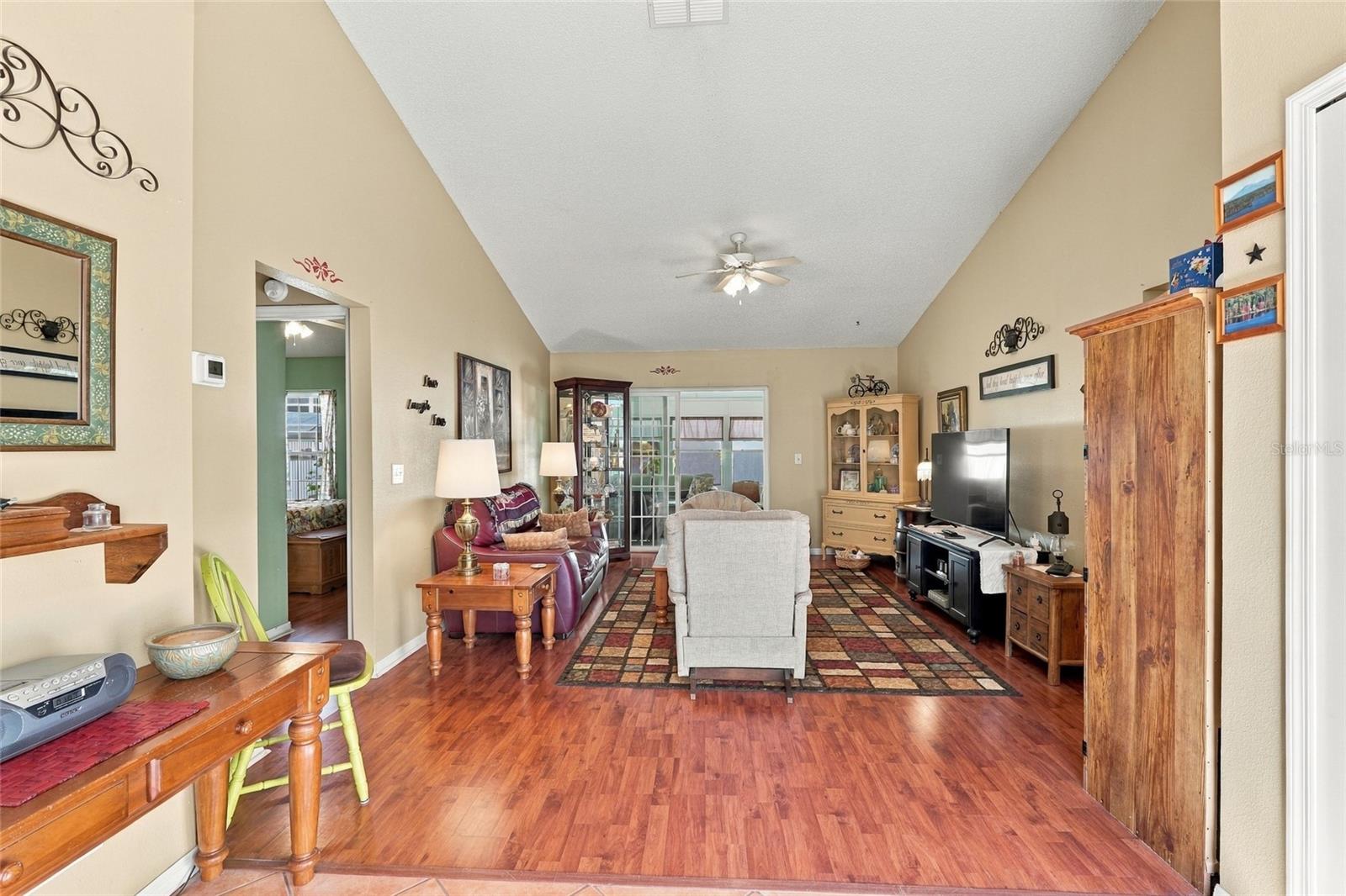 610 Burgoyne Loop Property Photo 22