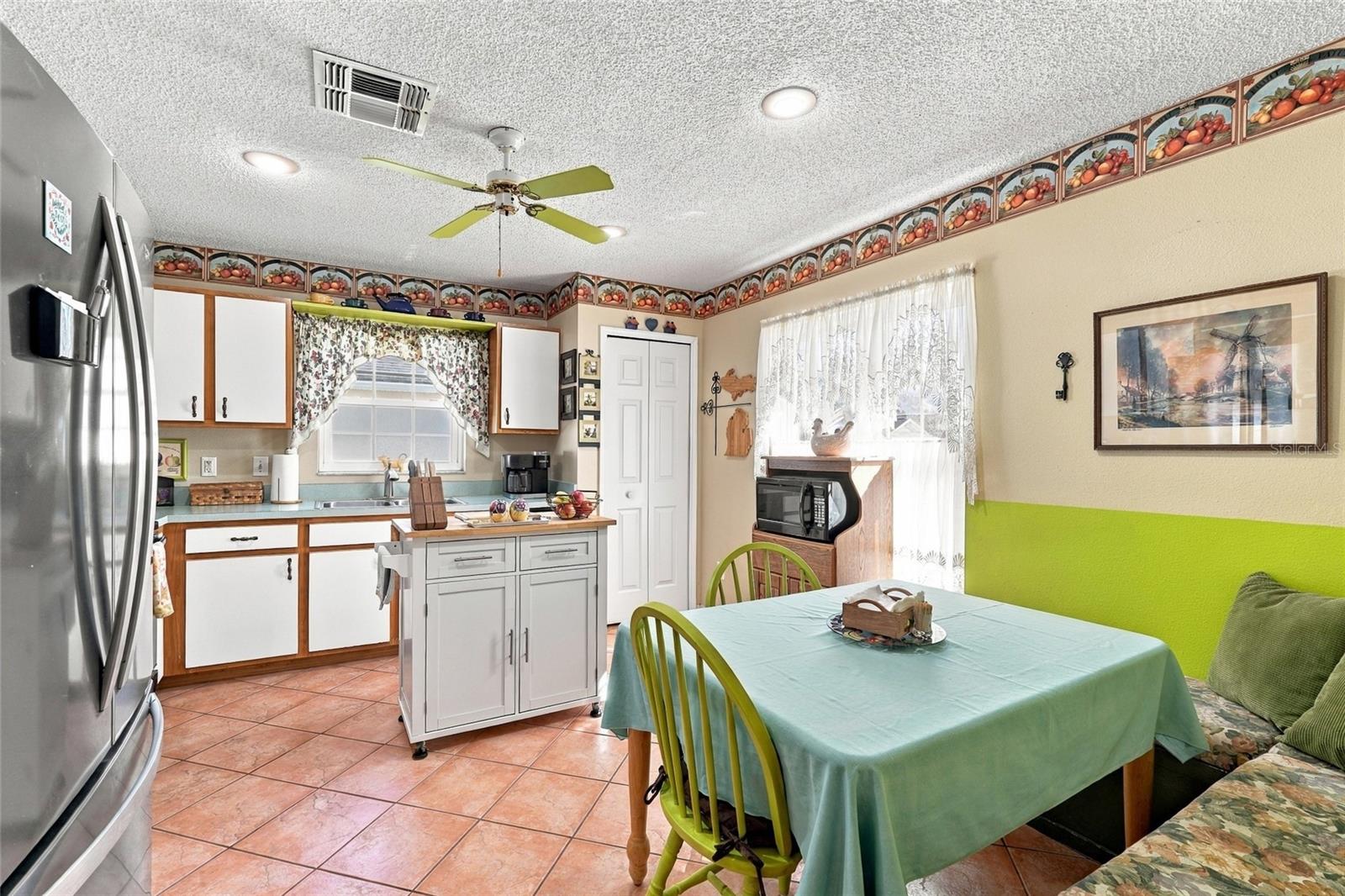 610 Burgoyne Loop Property Photo 31