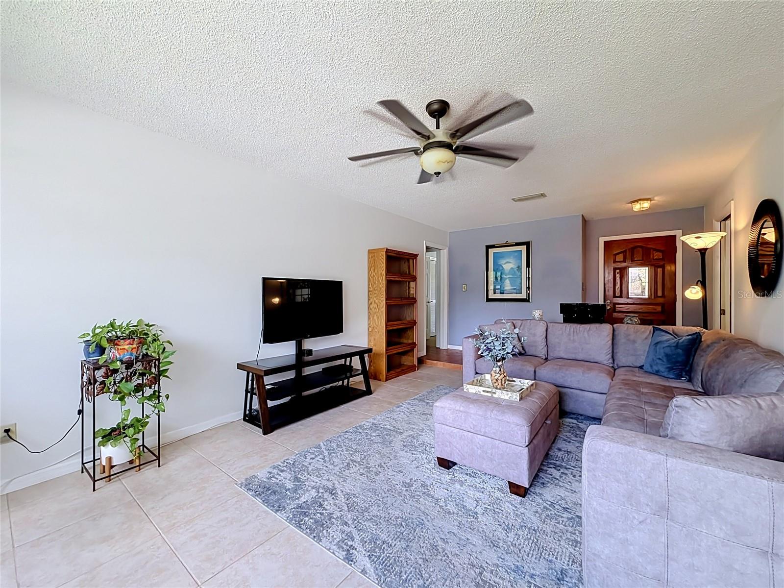 4148 Floralwood Ct Property Photo 10