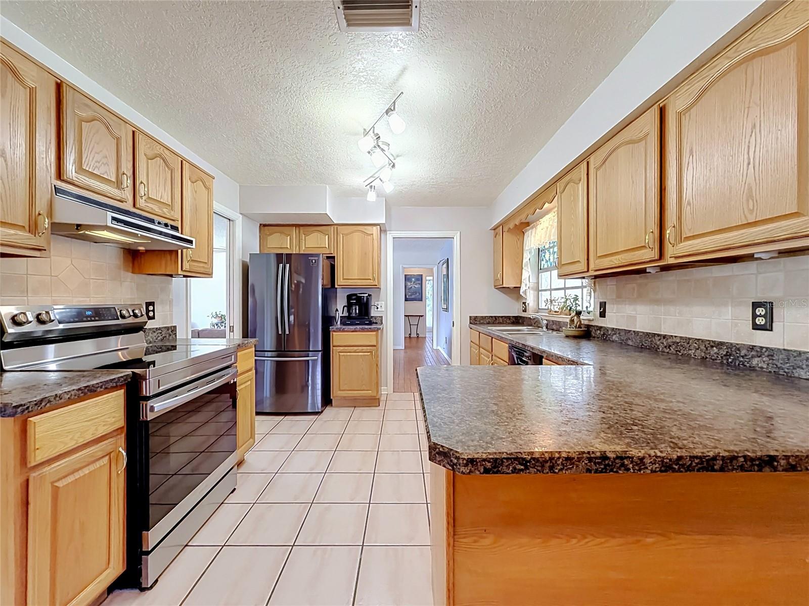 4148 Floralwood Ct Property Photo 12