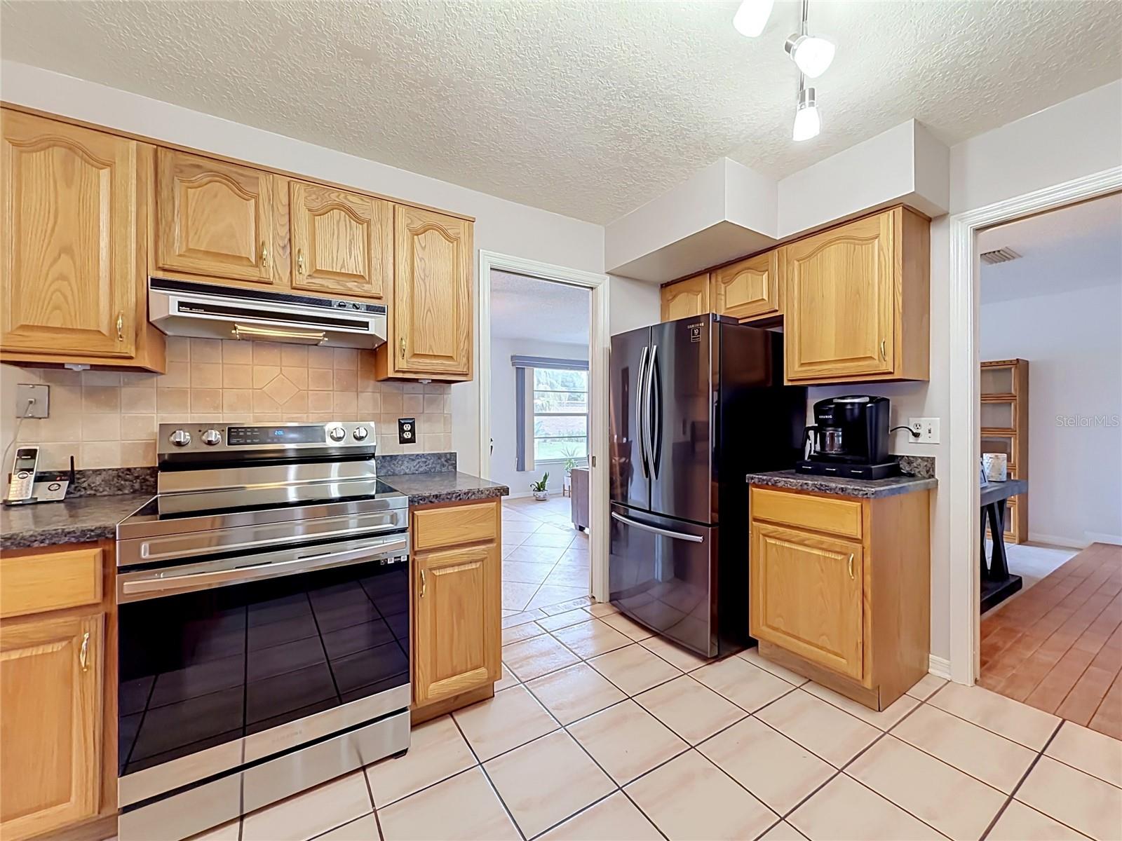 4148 Floralwood Ct Property Photo 13