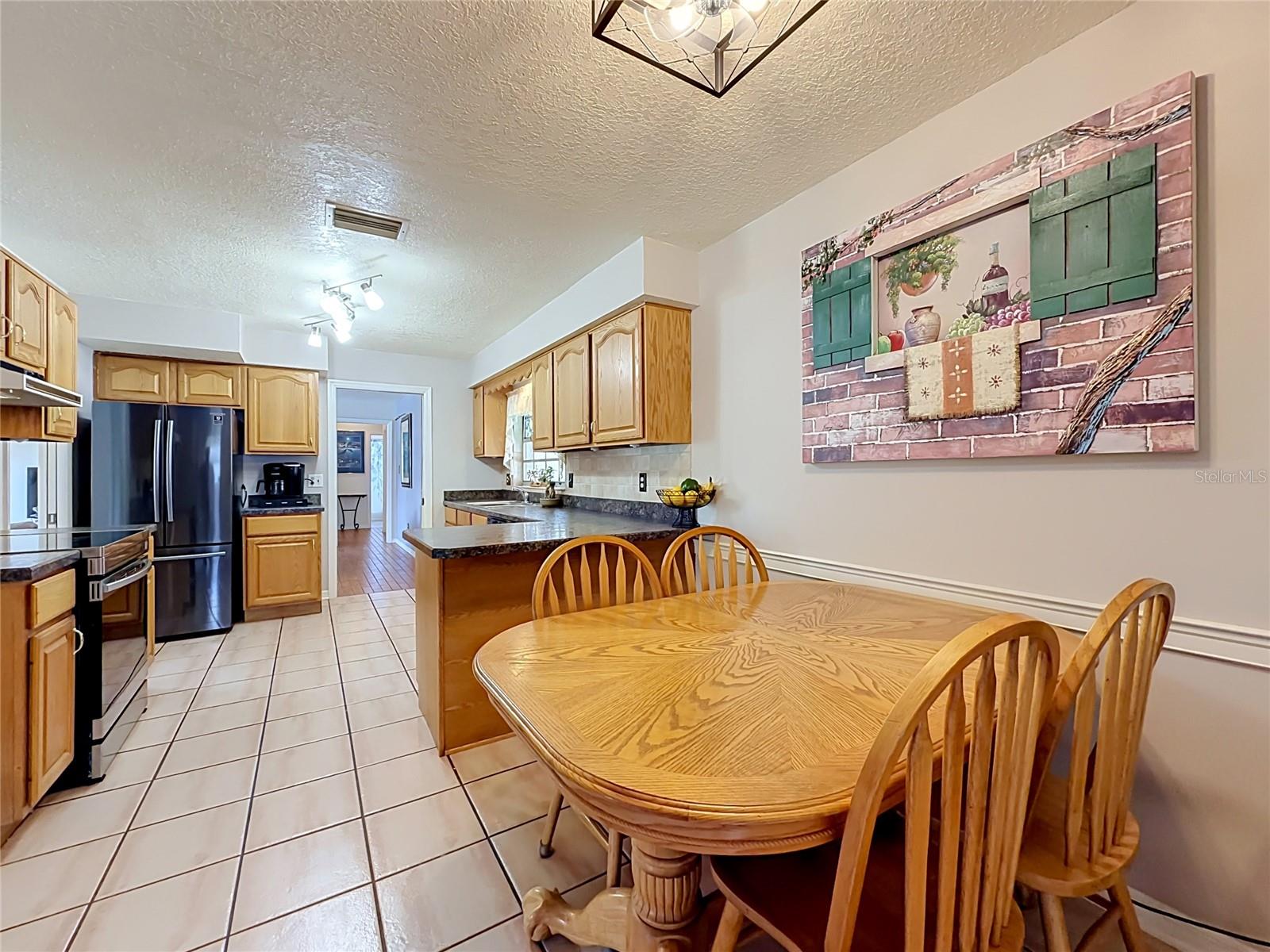 4148 Floralwood Ct Property Photo 17