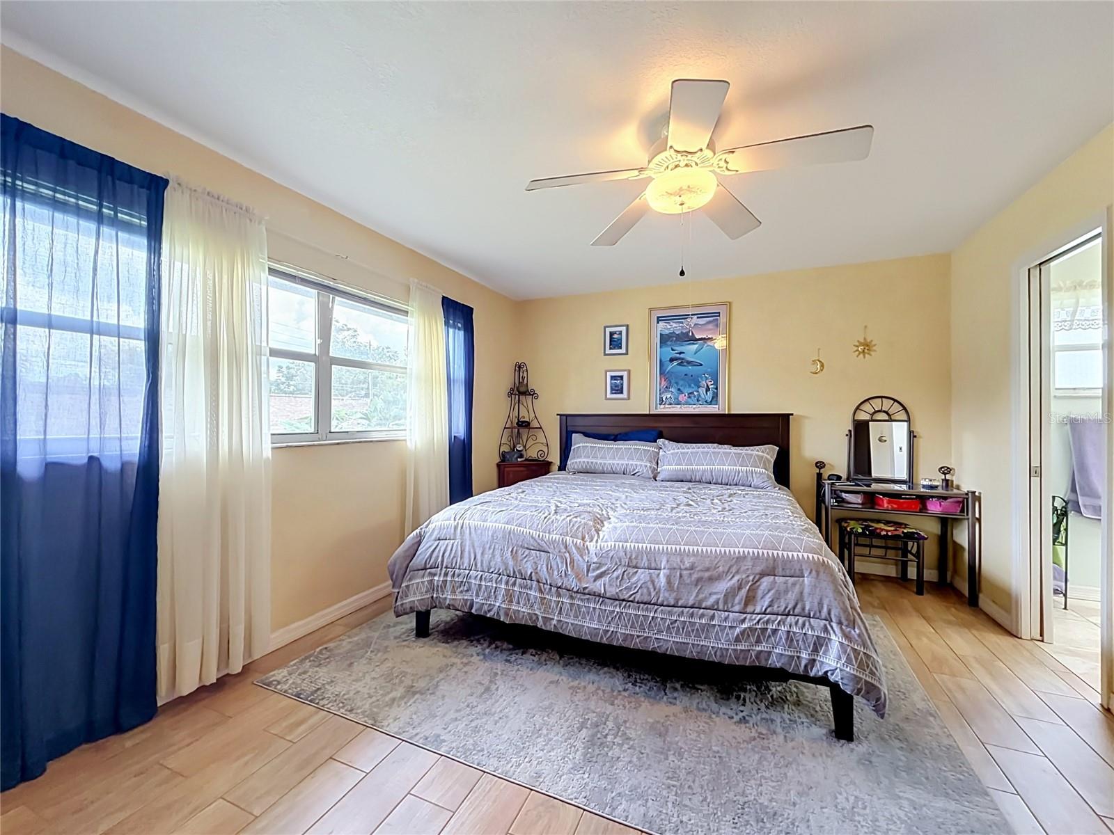 4148 Floralwood Ct Property Photo 29
