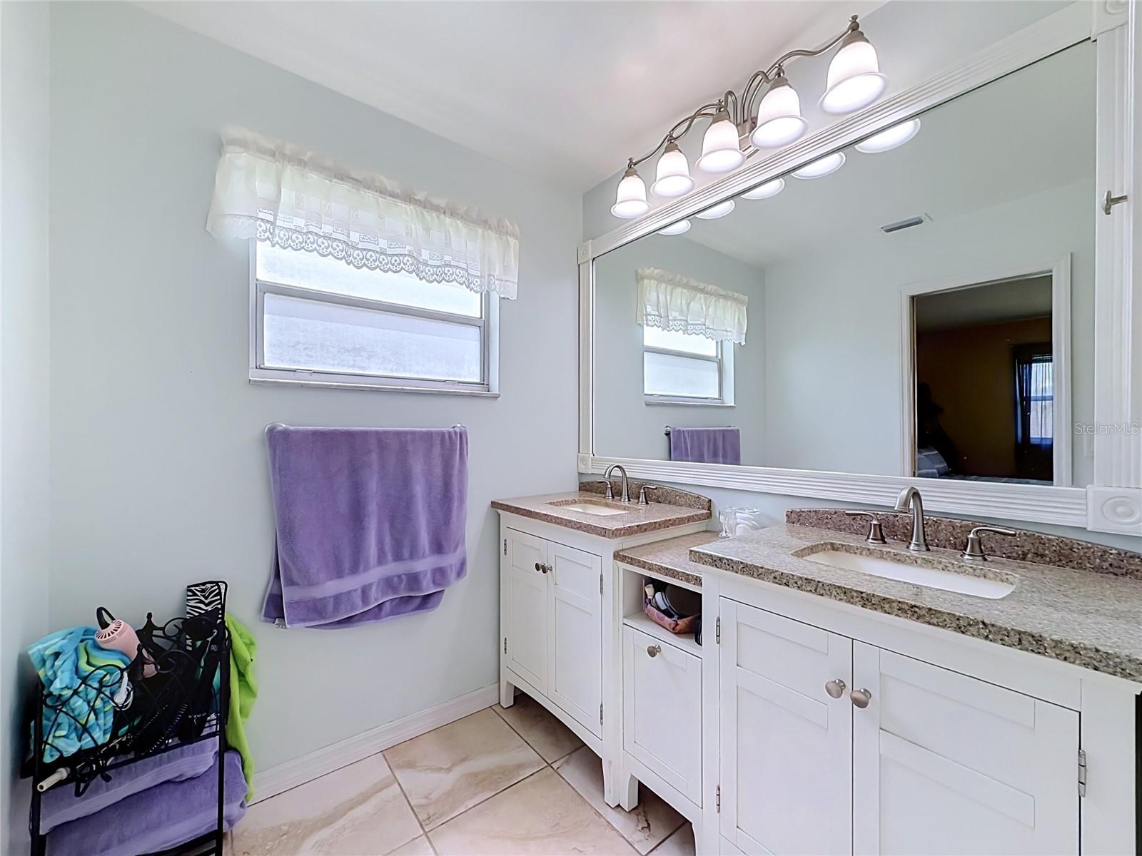 4148 Floralwood Ct Property Photo 34