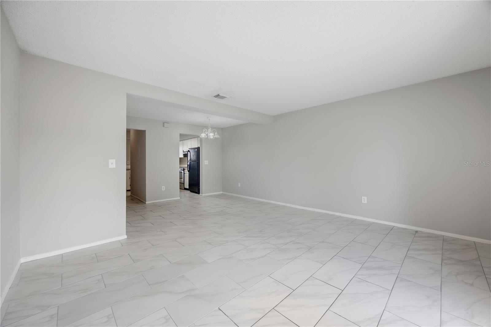 206 Watts Ln #b Property Photo 5
