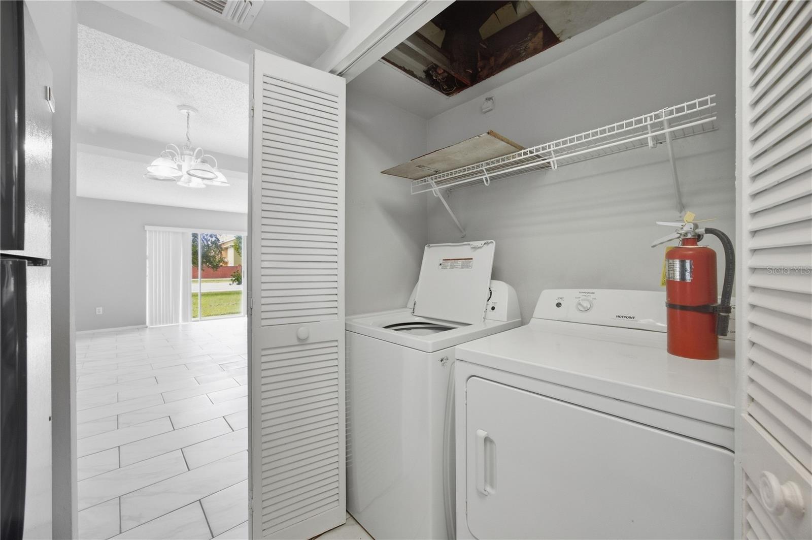206 Watts Ln #b Property Photo 11
