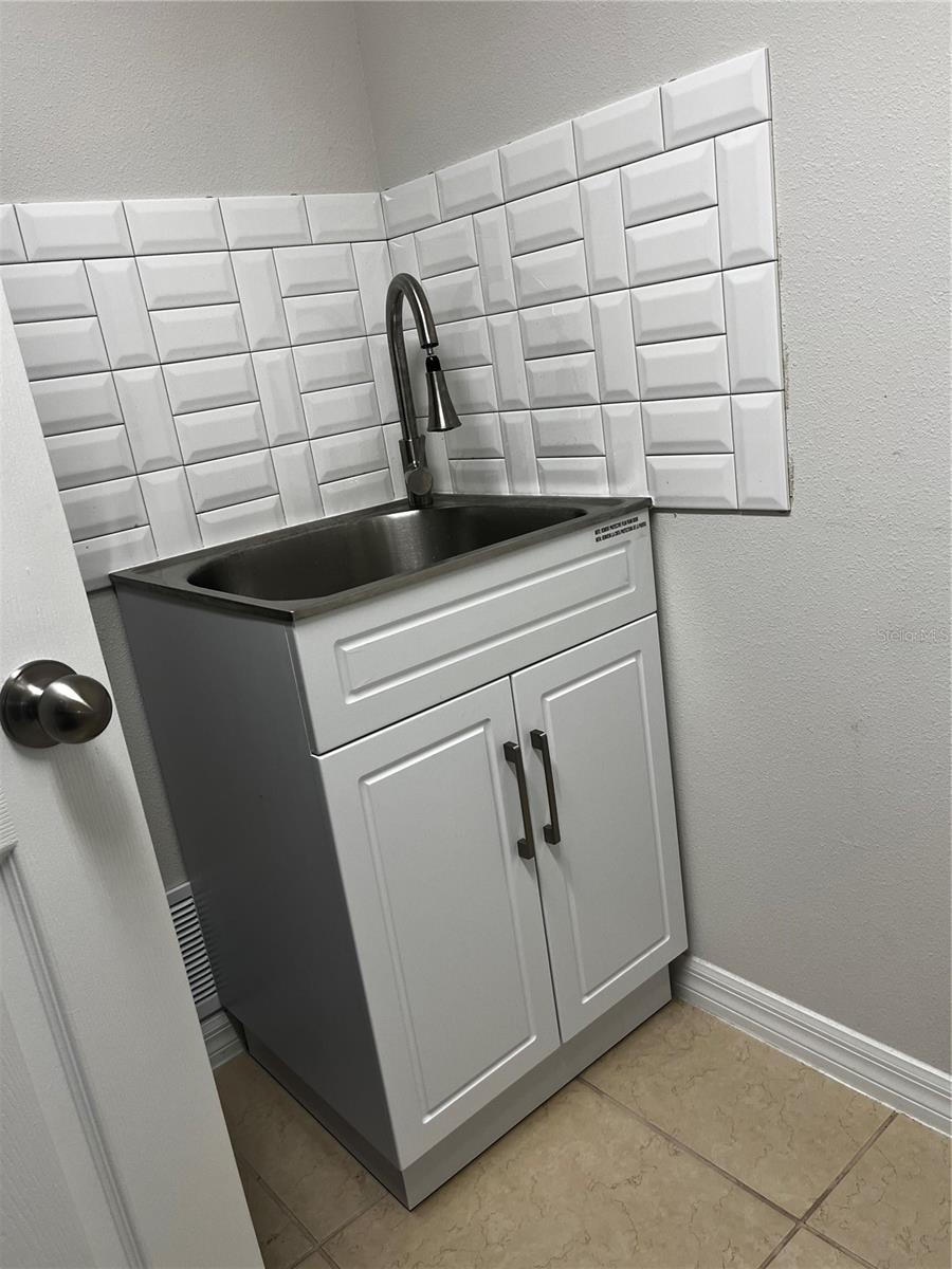 8118 Platts Ave Property Photo 34