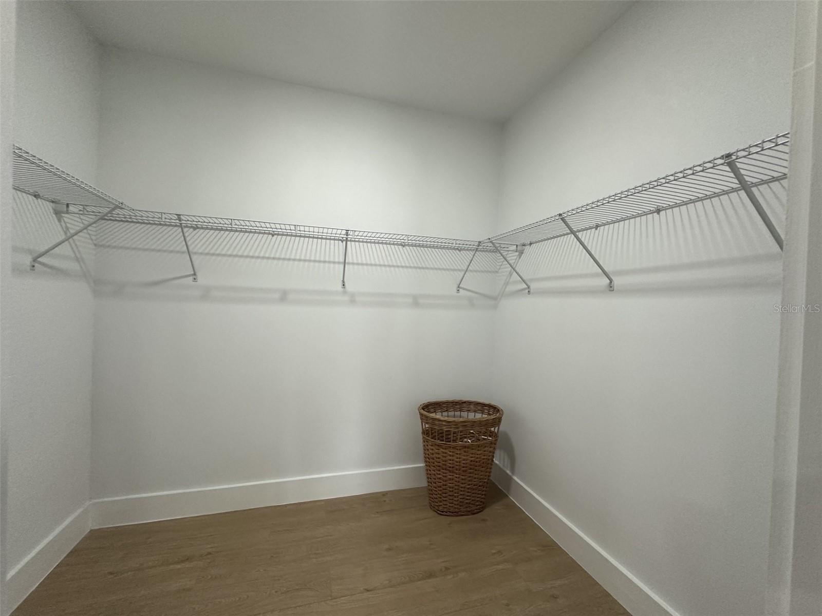 2462 Albany Dr Property Photo 30