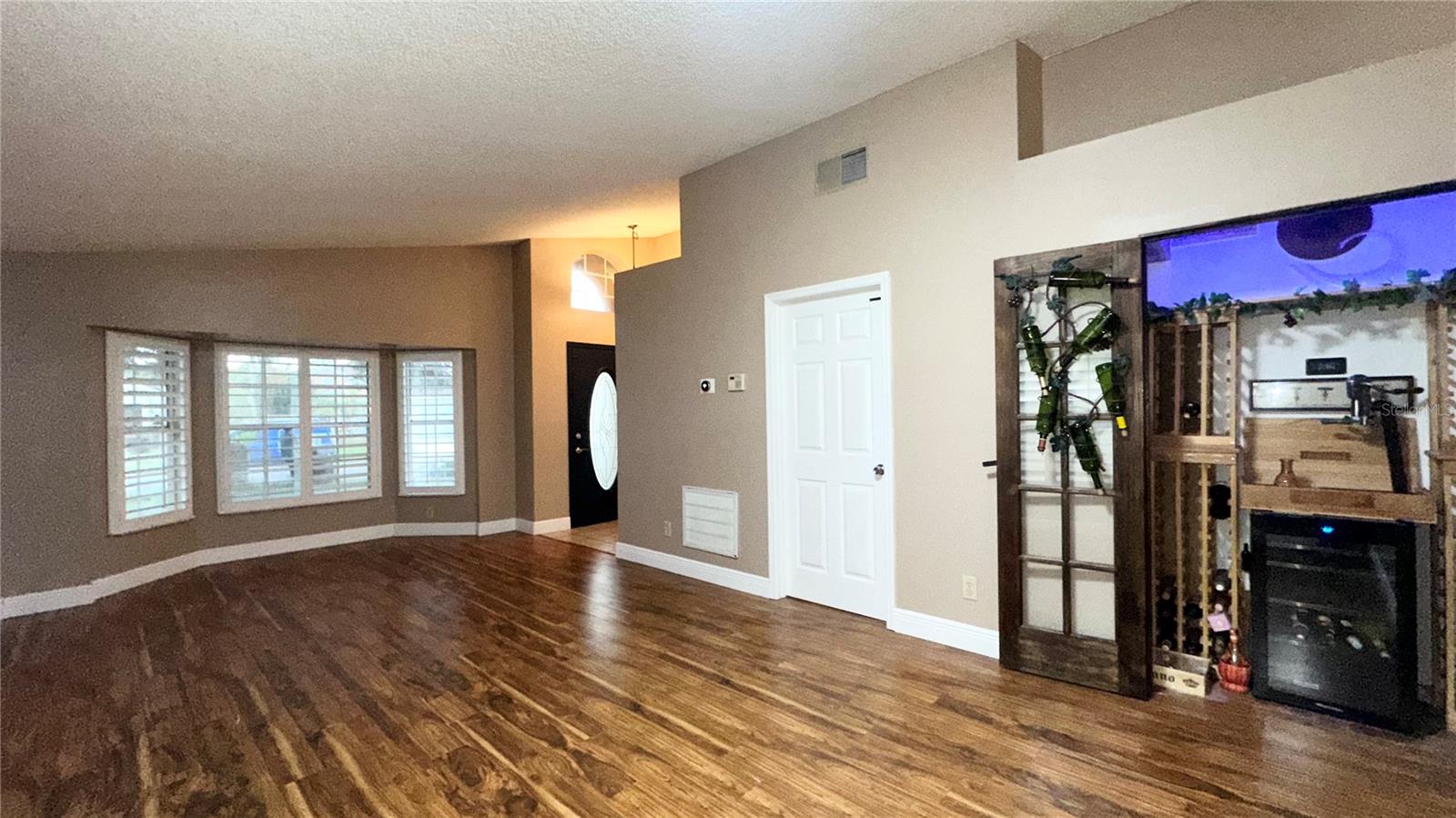 8636 Fort Jefferson Blvd Property Photo 11